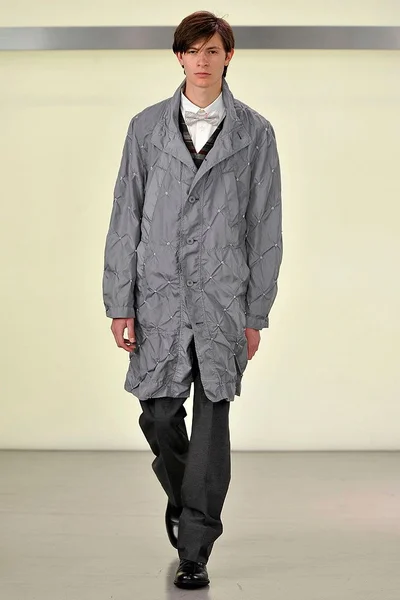 Look 17